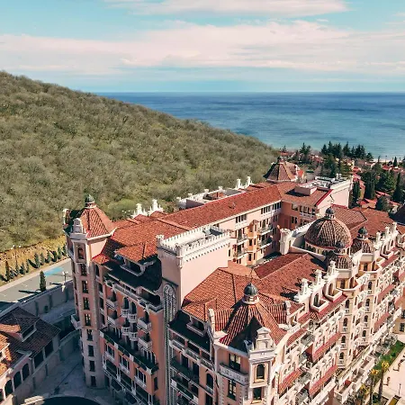 Hotel Royal Castle Design & Elenite