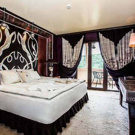 Royal Castle Design & Elenite