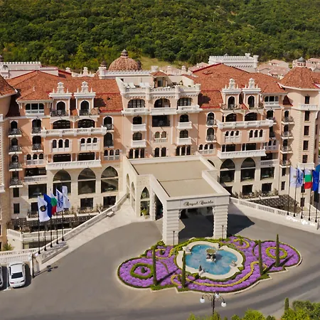 Royal Castle Design & Otel 5*