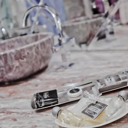 Royal Castle Design &