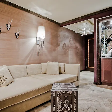 Royal Castle Design & 5*