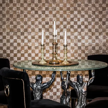 Royal Castle Design & 5*