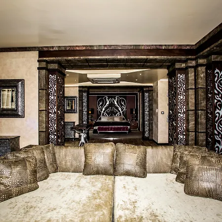 Отель Royal Castle Design & 5*