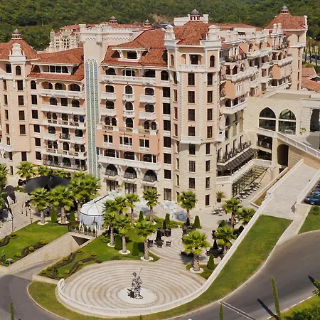 Hotel Royal Castle Design &