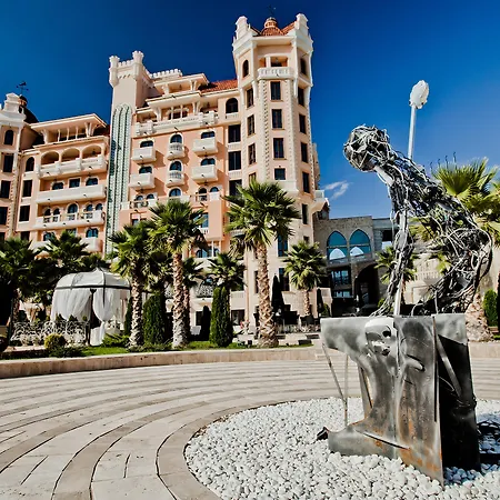 Royal Castle Design & 5*