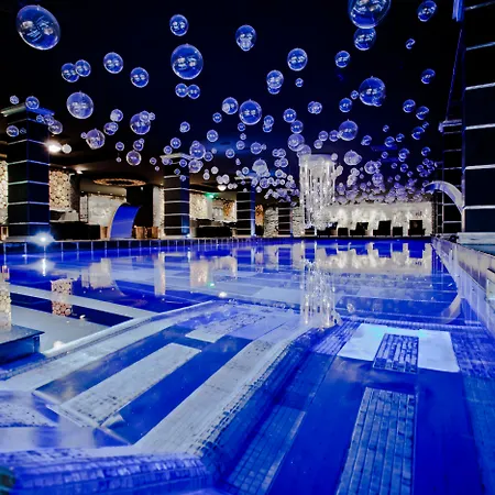 Hotel Royal Castle Design &