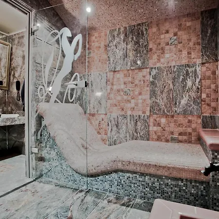 Hotel Royal Castle Design & Elenite