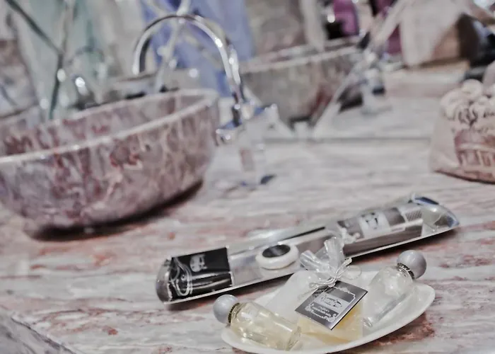 Royal Castle Design &