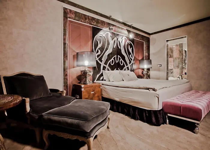 Royal Castle Design & 5*