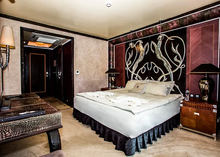 Royal Castle Design & 5*