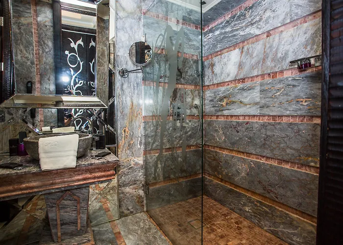 Royal Castle Design & Otel 5*