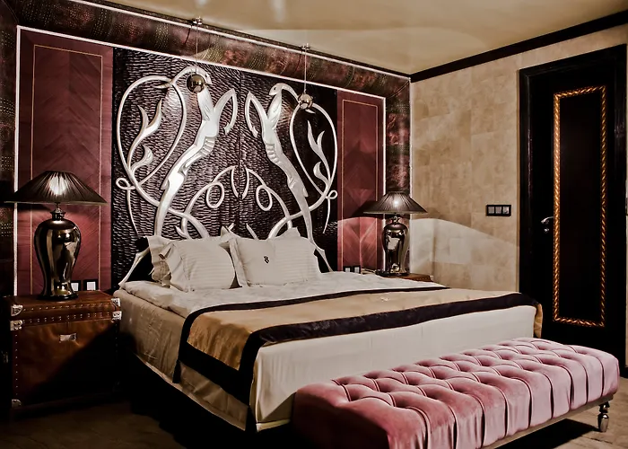 Royal Castle Design & 5*