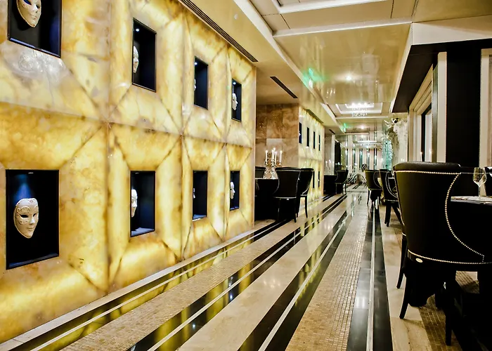 Otel Royal Castle Design &