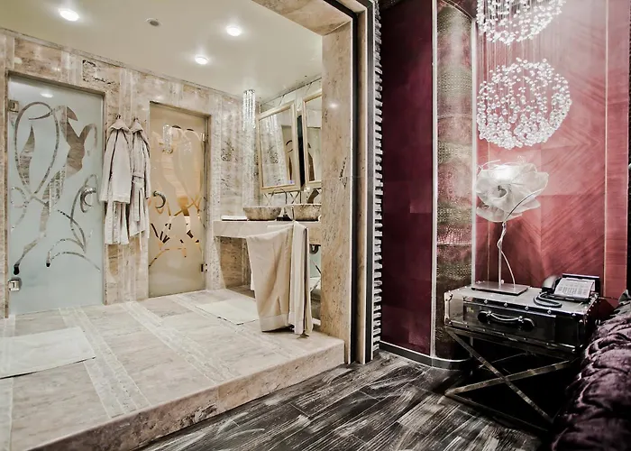 Royal Castle Design & Elenite